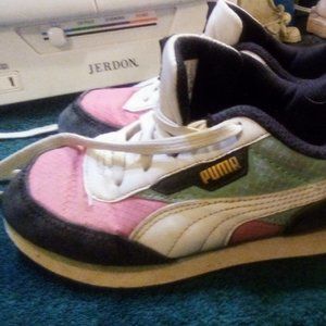 Puma Tennis Shoes Child or Teen Size 3